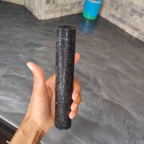 Black Diamond Cigar Case With Humidifier - Picture 3 of 4